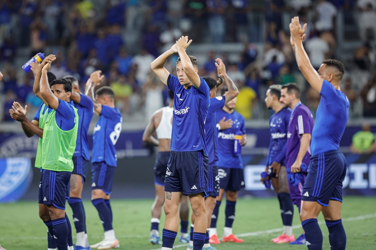 BOLA EM JOGO: Cruzeiro x Athletico : r/Cruzeiro