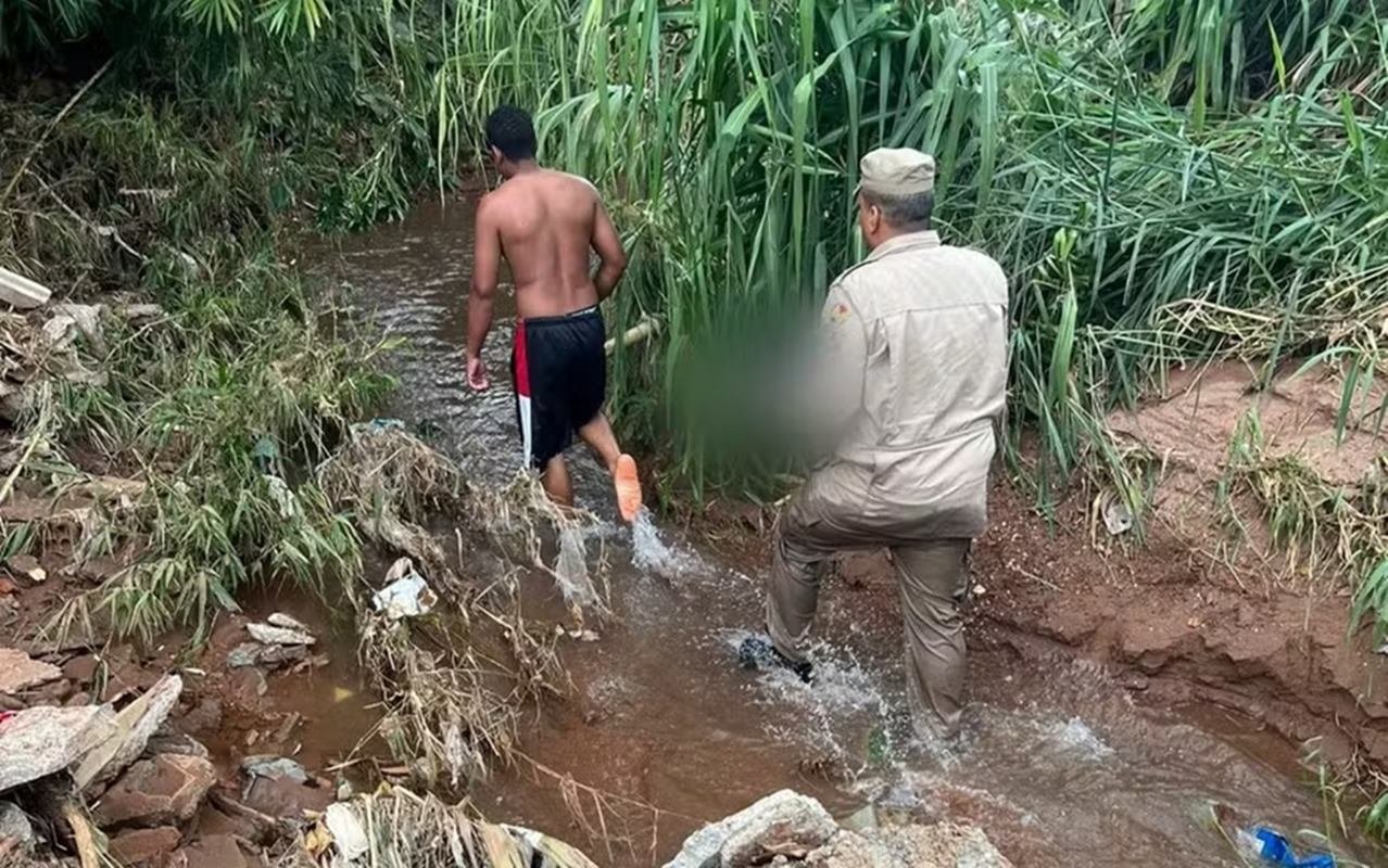 imagem colorida bebe encontrado morto em corrego goias