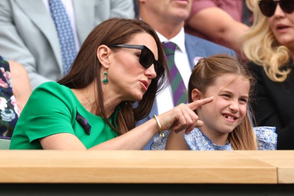Kate Middleton e princesa Charlotte - Metrópoles