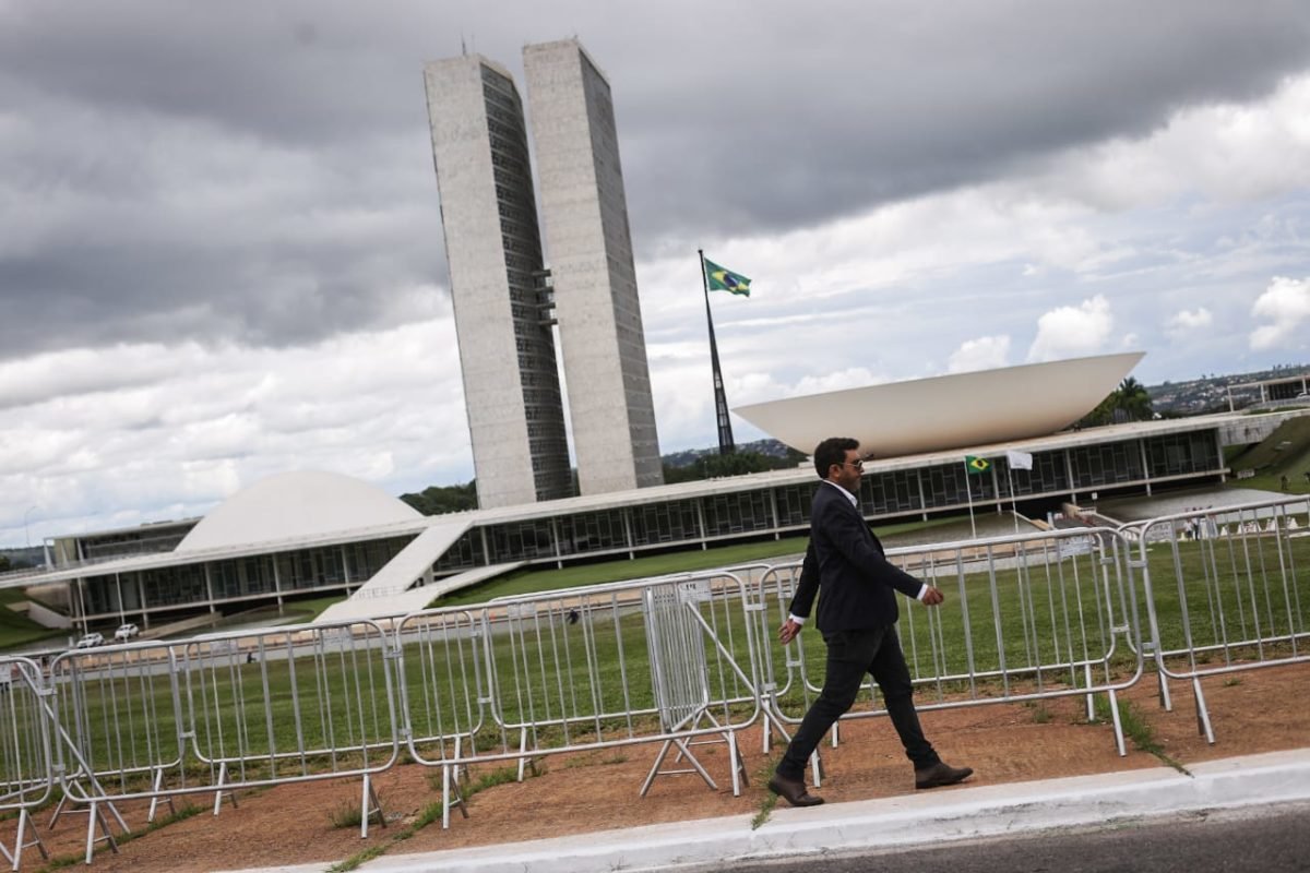 Grades que protegem o Congresso Nacional podem ser retiradas - Metrópoles