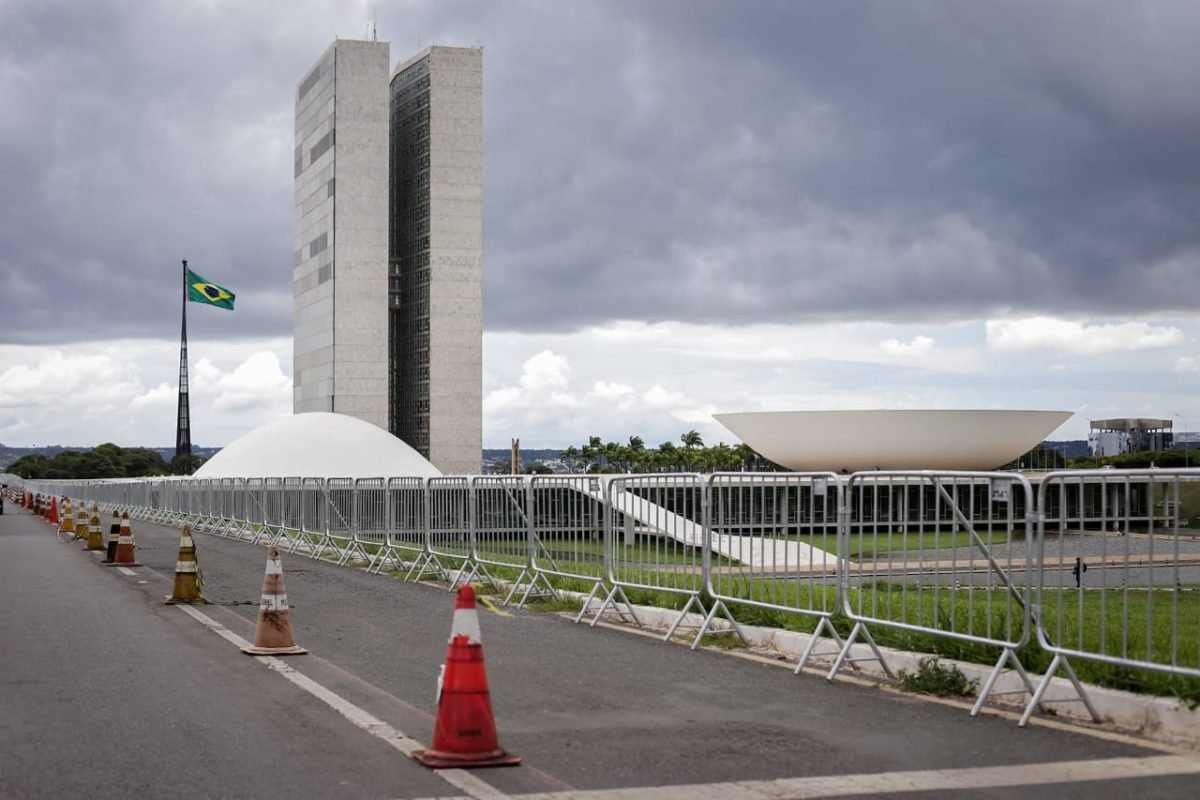 Grades que protegem o Congresso Nacional podem ser retiradas - Metrópoles