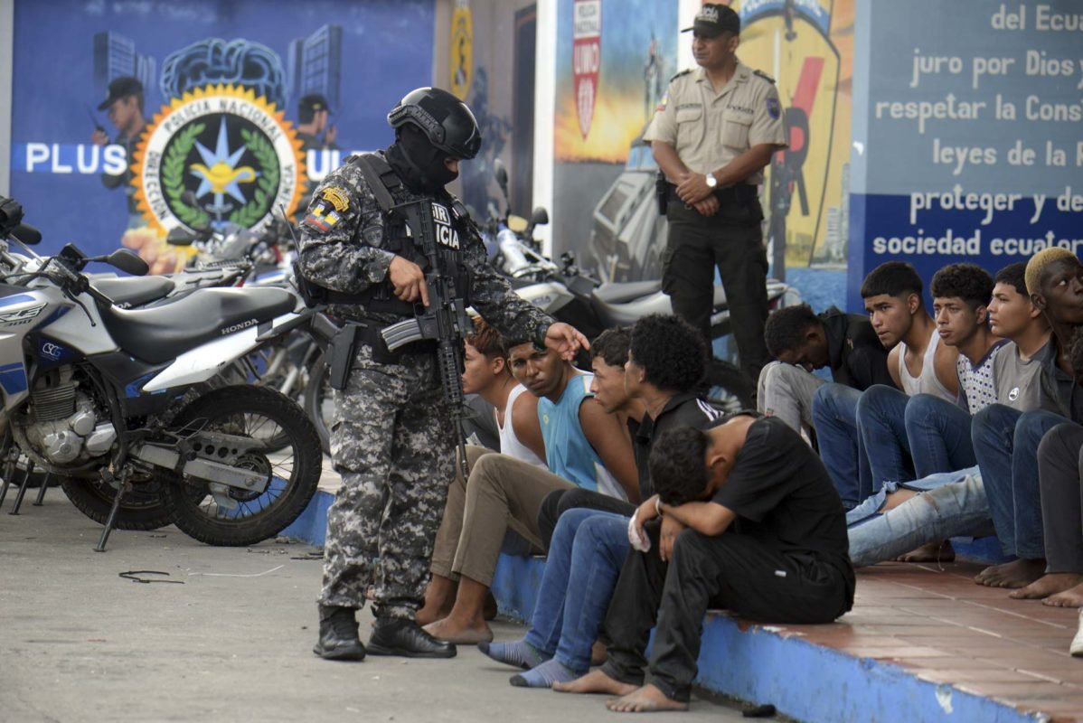 Polícia apresenta detidos no caso da TC Televisión em Guayaquil, Equador