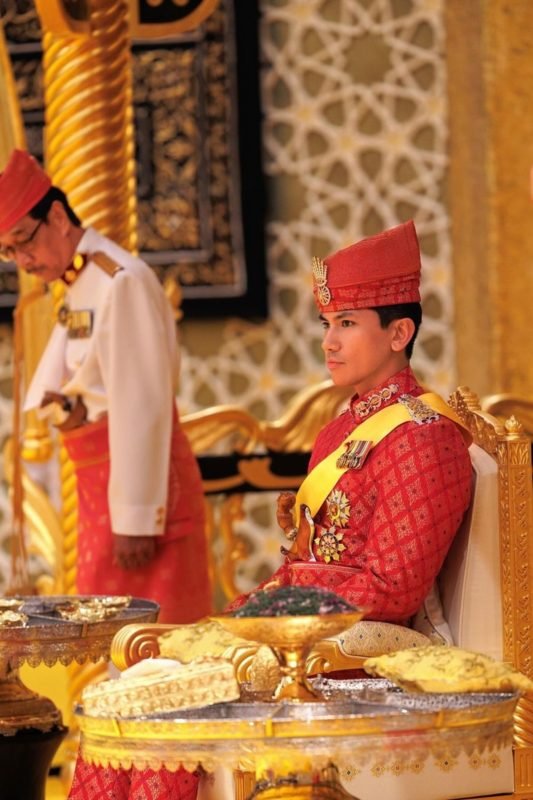 Casamento do pr&iacute;ncipe Abdul Mateen e de Anisha Isa Kalebic - Metr&oacute;poles