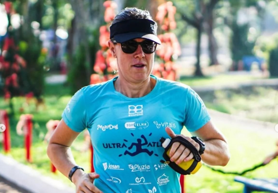 foto colorida da ultramaratonista Camila Matte - Metrópoles