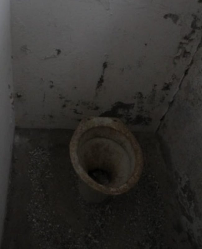 vaso sanitário de Penitenciária Feminina da capital