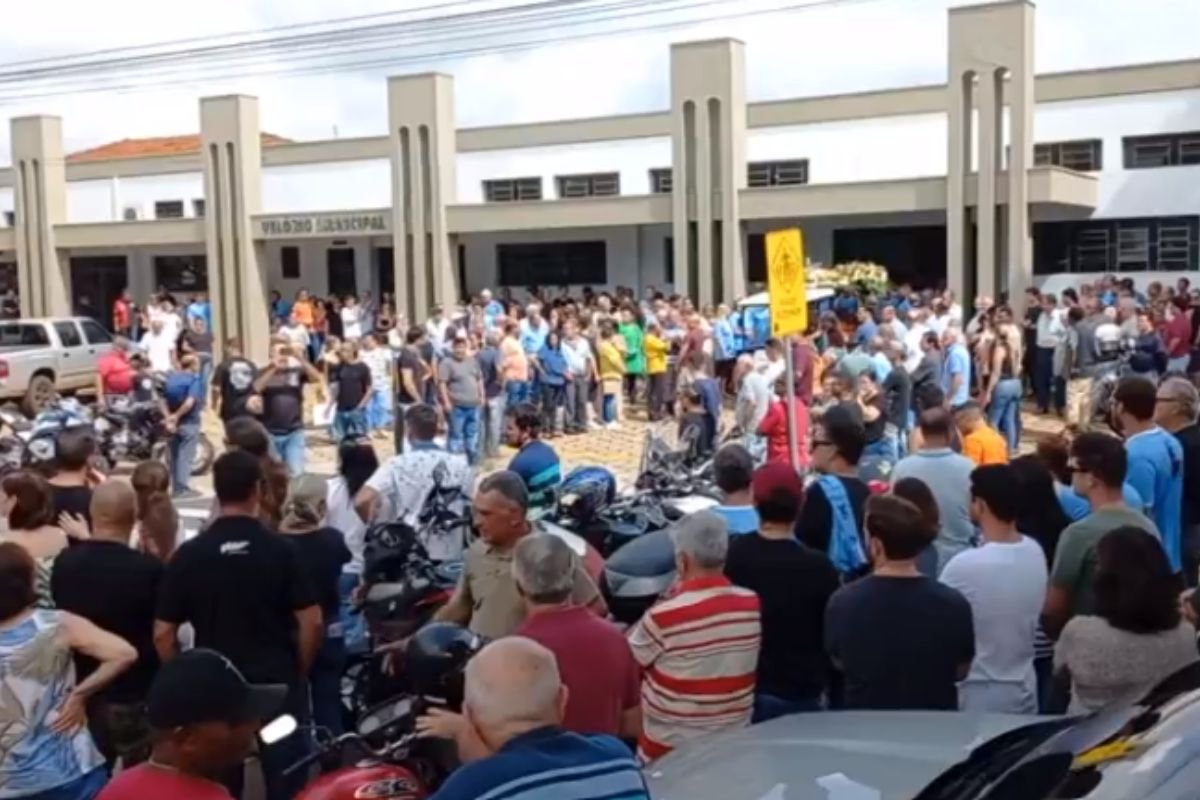 Imagem do cortejo do empresário em Monte Alto - Metrópoles