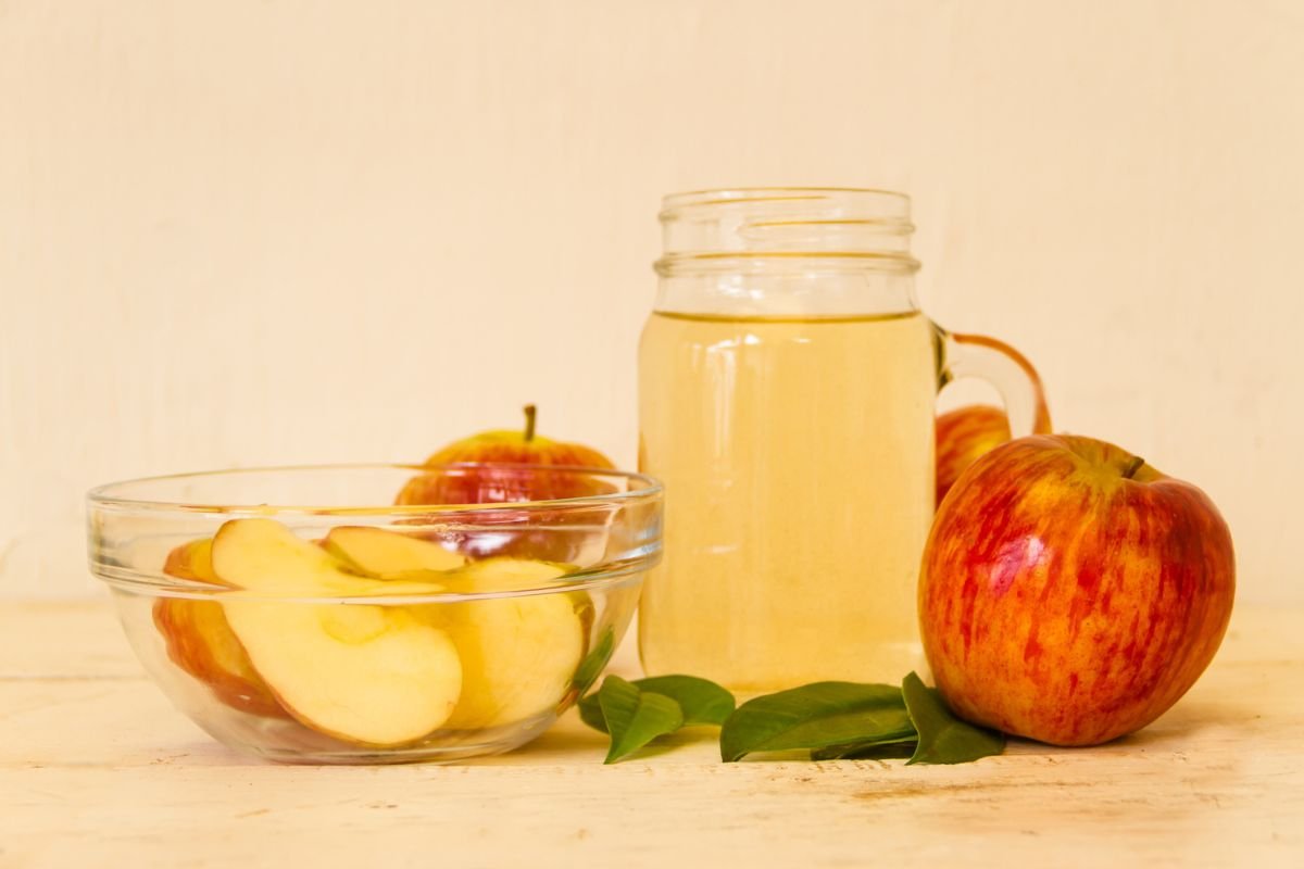 Beber água com vinagre de maçã emagrece? Entenda | Metrópoles