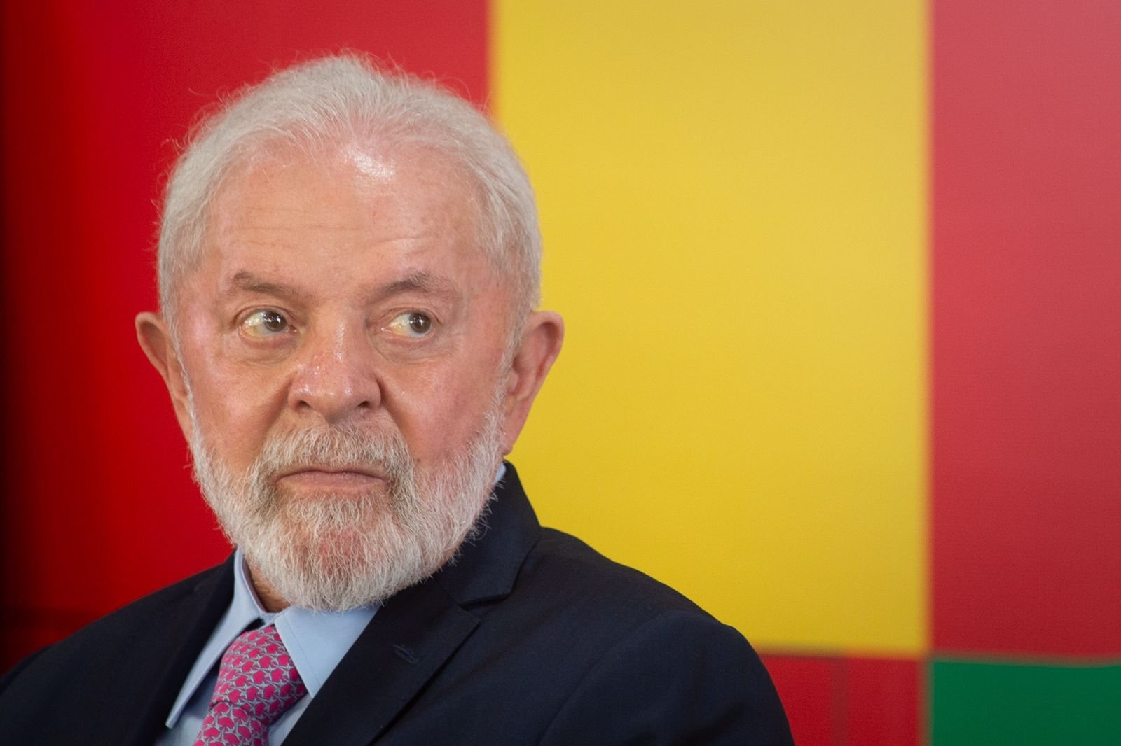 Presidente Lula durante assinatura de Contratos de Concessão de Rodovias do Paraná - Metrópoles