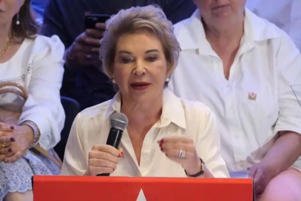 A ex-prefeita Marta Suplicy no evento de sua filiação ao PT