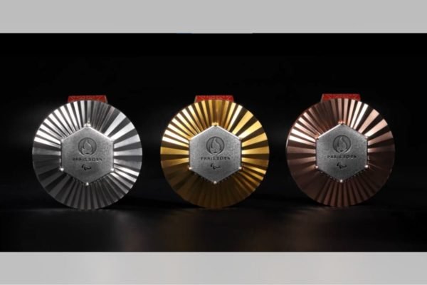 Imagem coloridas das Medalhas de Paris 2024 - Metrópoles