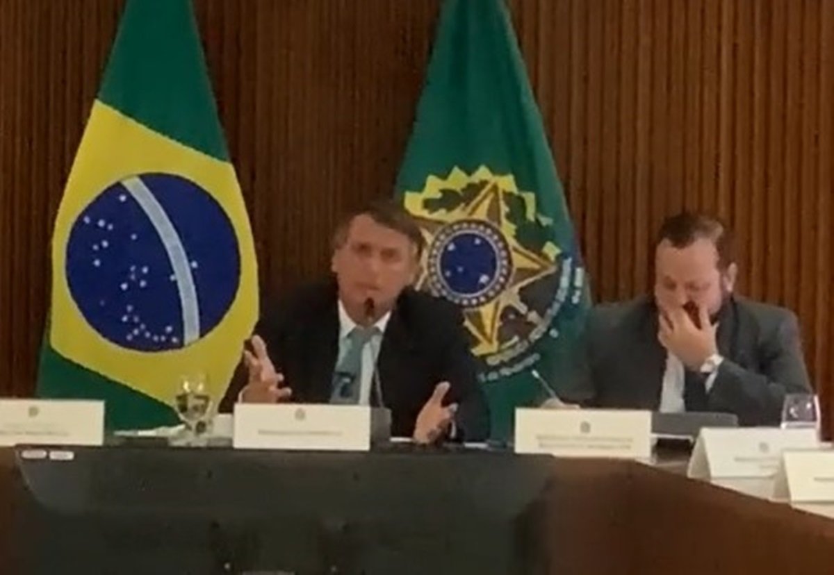 Imagem colorida de Bolsonaro durante reunião com ministros em julho de 2022 - Metrópoles