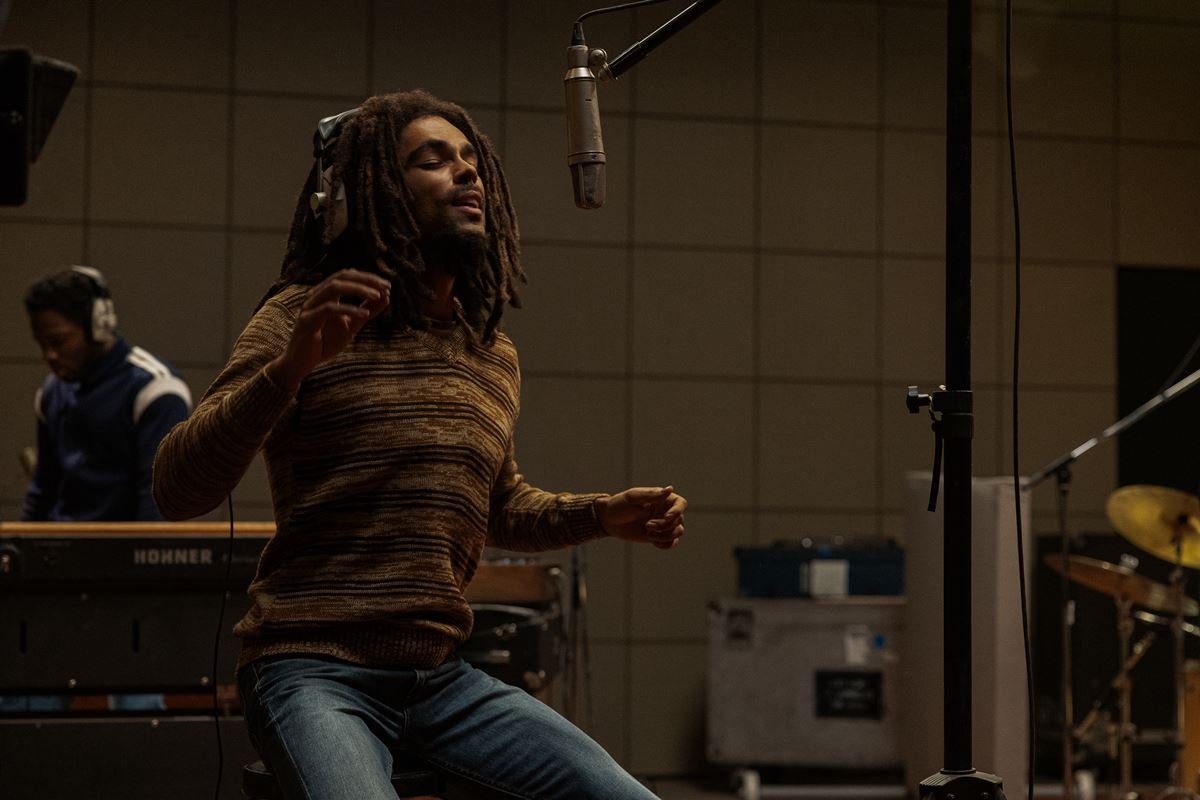 Cena de Bob Marley: One Love com Kingsley Ben-Adir - Metrópoles