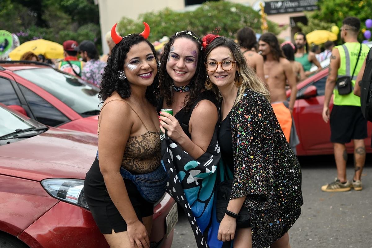 Famosos curtem 2º dia de Carnaval em Salvador. Veja fotos