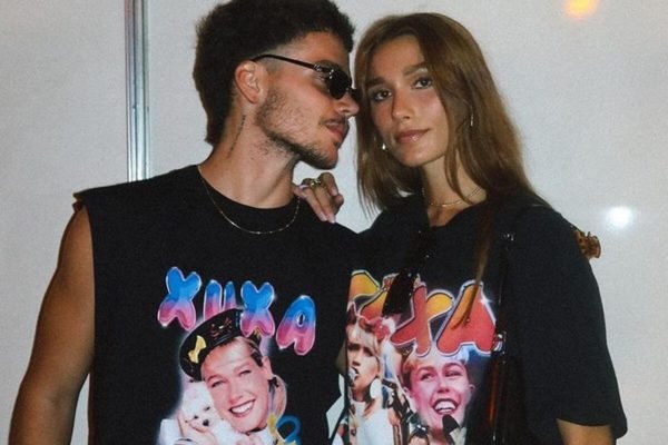 Sasha e João Lucas posam juntos com looks da Xuxa - Metrópoles