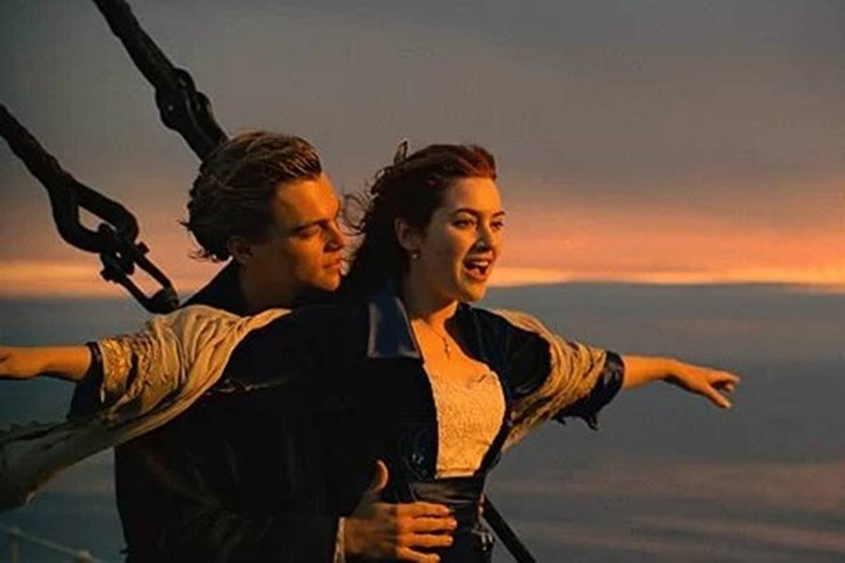 Leonardo DiCaprio e Kate Winslet em Titanic - Metrópoles
