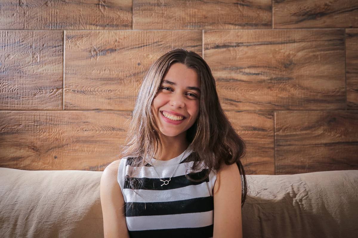 Livia Xavier vai cursar Ciência e Tecnologia na Ilum