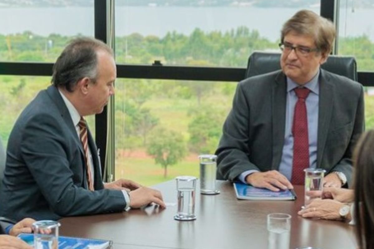 Reunião entre dirigentes da Funcef, fundo de pensão da Caixa Econômica Federal, e o procurador-geral da República, Paulo Gonet