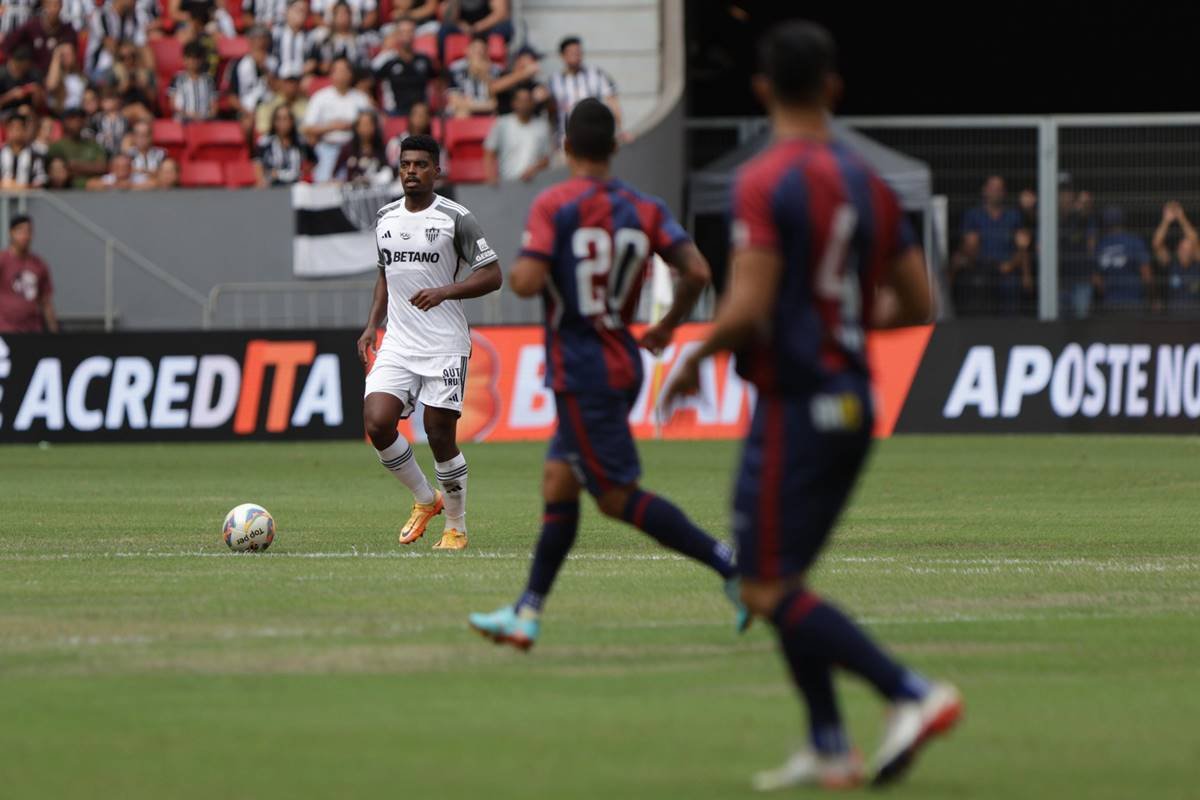 Imagem colorida de jogo entre Atlético (MG) e Itabirito - Metrópoles