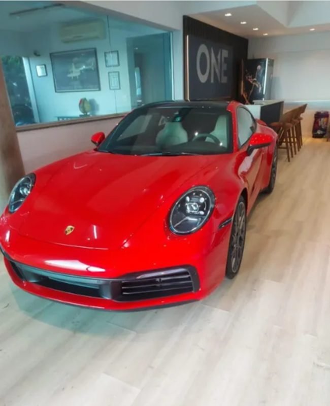 Porsche vermelha