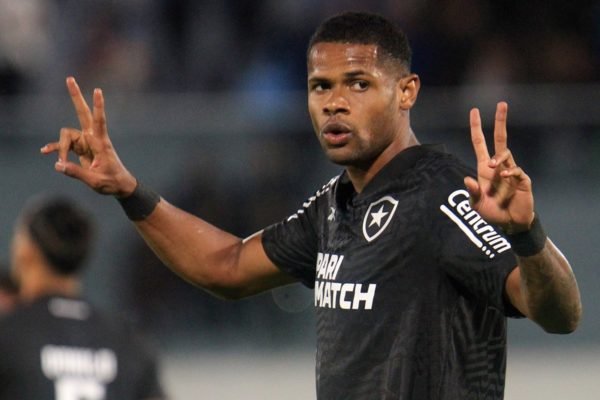 Junior Santos, atacante do Botafogo - Metrópoles