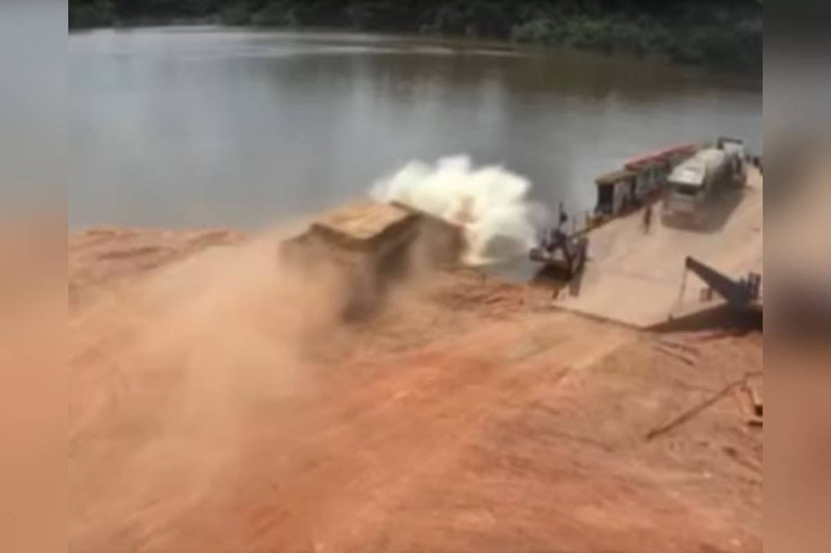 Vídeo: homem se joga de caminhão desgovernado, que cai no rio Xingu |  Metrópoles