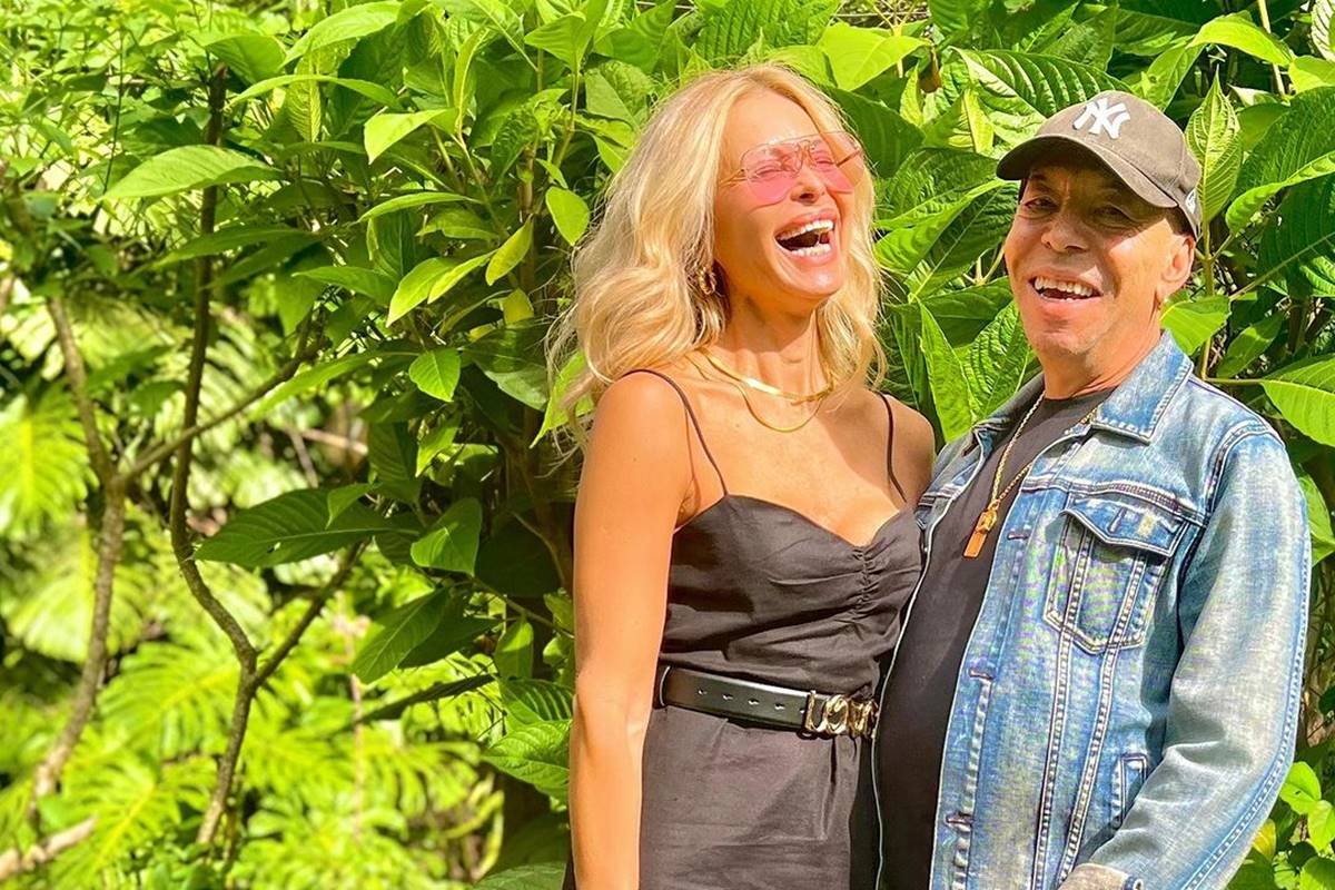 Key Vieira e Chrystian em foto colorida. Os dois sorriem - Metrópoles