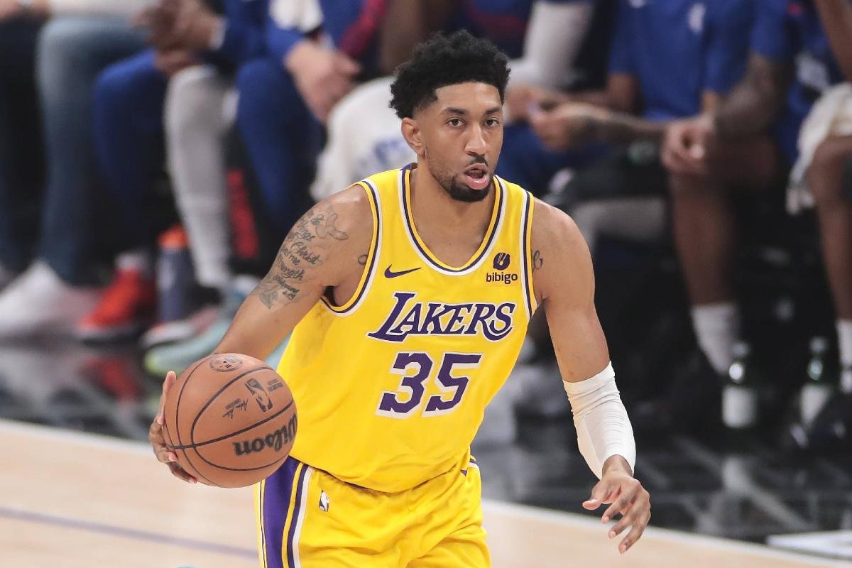 Los Angeles Lakers x San Antonio Spurs: saiba onde assistir mais um jogão  da NBA - 24/02