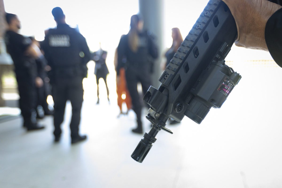 Agentes penitenciários federais no presídio de segurança máxima em Brasília - metrópoles