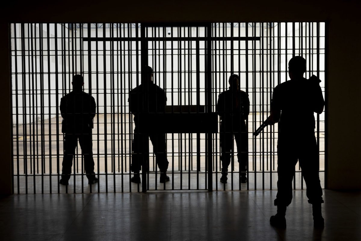 Agentes penitenciários federais no presídio de Brasília - metrópoles