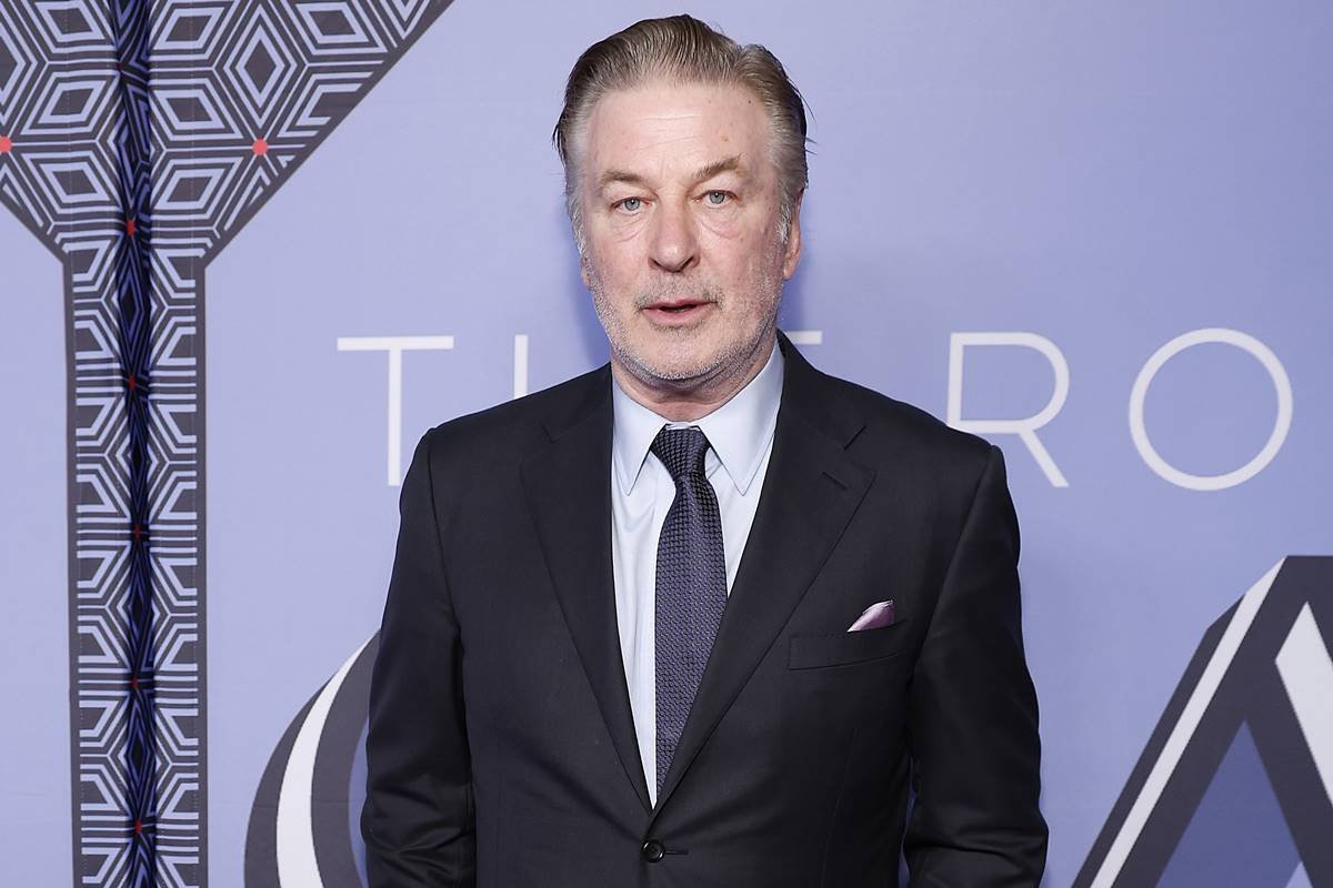 Imagem em destaque Julgamento de Alec Baldwin por tiro em set é marcado; veja a data