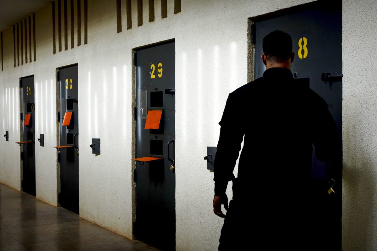 Celas do presídio federal são monitorados por agentes federais - metrópoles