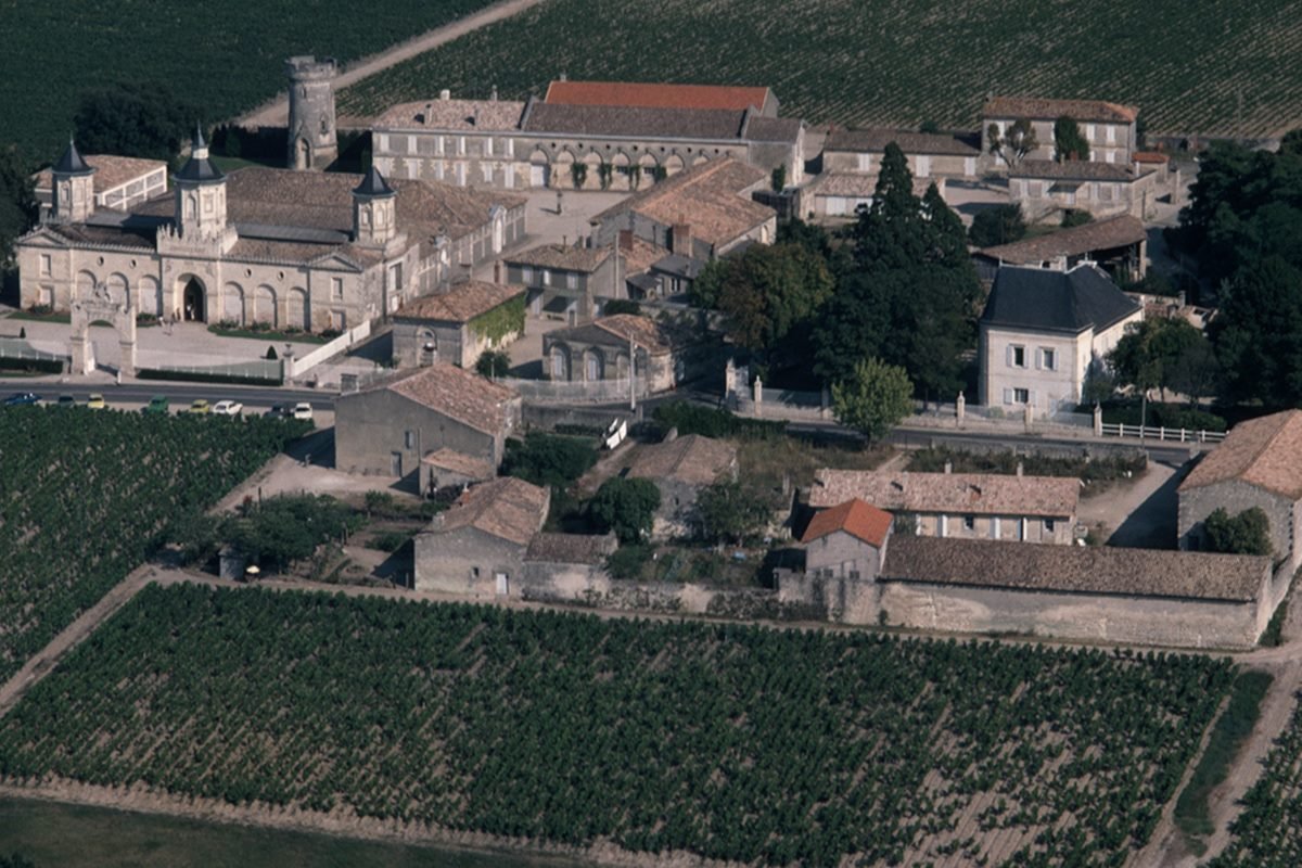 Vista Aérea do Castelo de Mouton-Rothschild