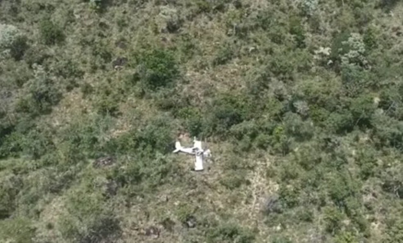 Foto mostra local da queda de avião em Barreiras, na Bahia