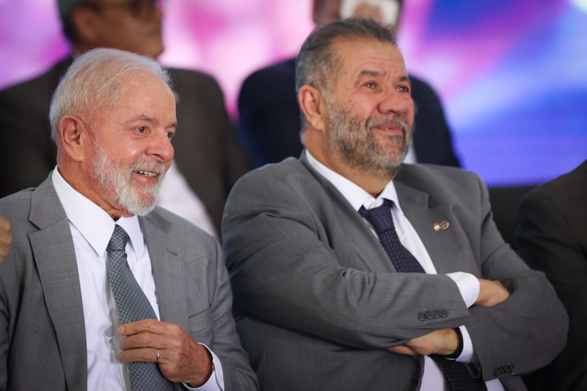 Presidente Lula e ministro da Previdência Social, Carlos Lupi