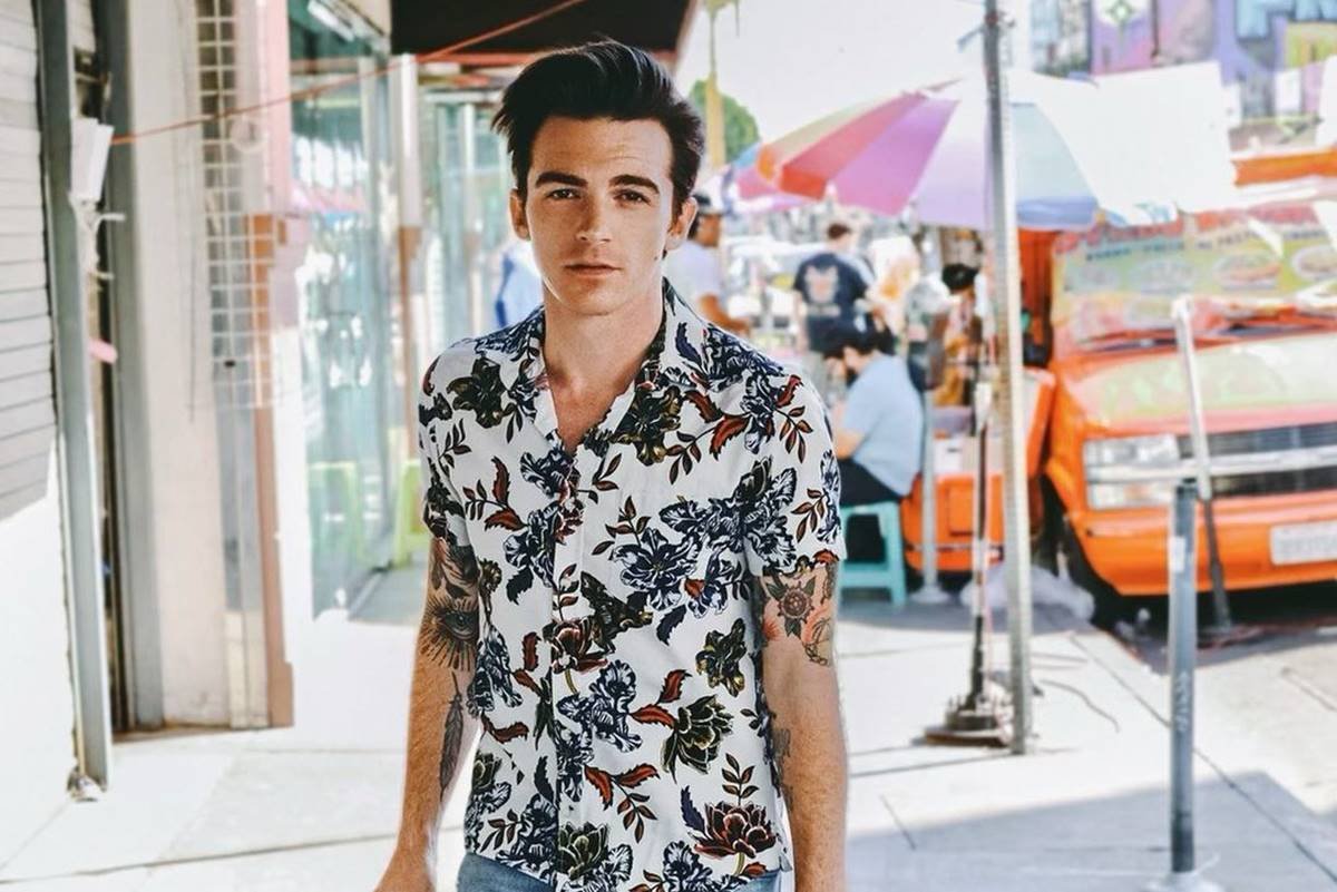 Foto colorida de Drake Bell - Metrópoles