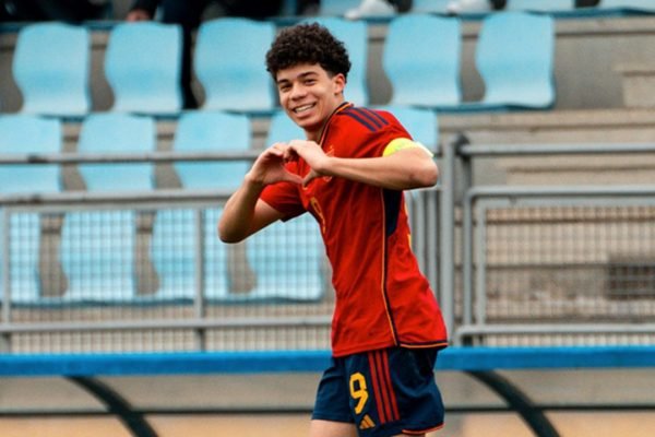 Filho de Marcelo marca primeiro gol pela seleção da Espanha