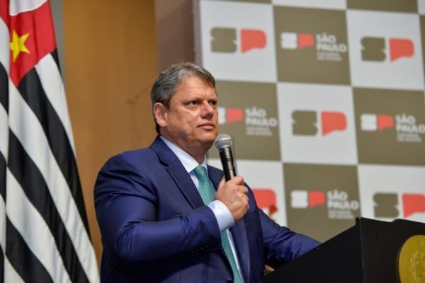 foto colorida do O governador de São Paulo, Tarcísio de Freitas - Metrópoles