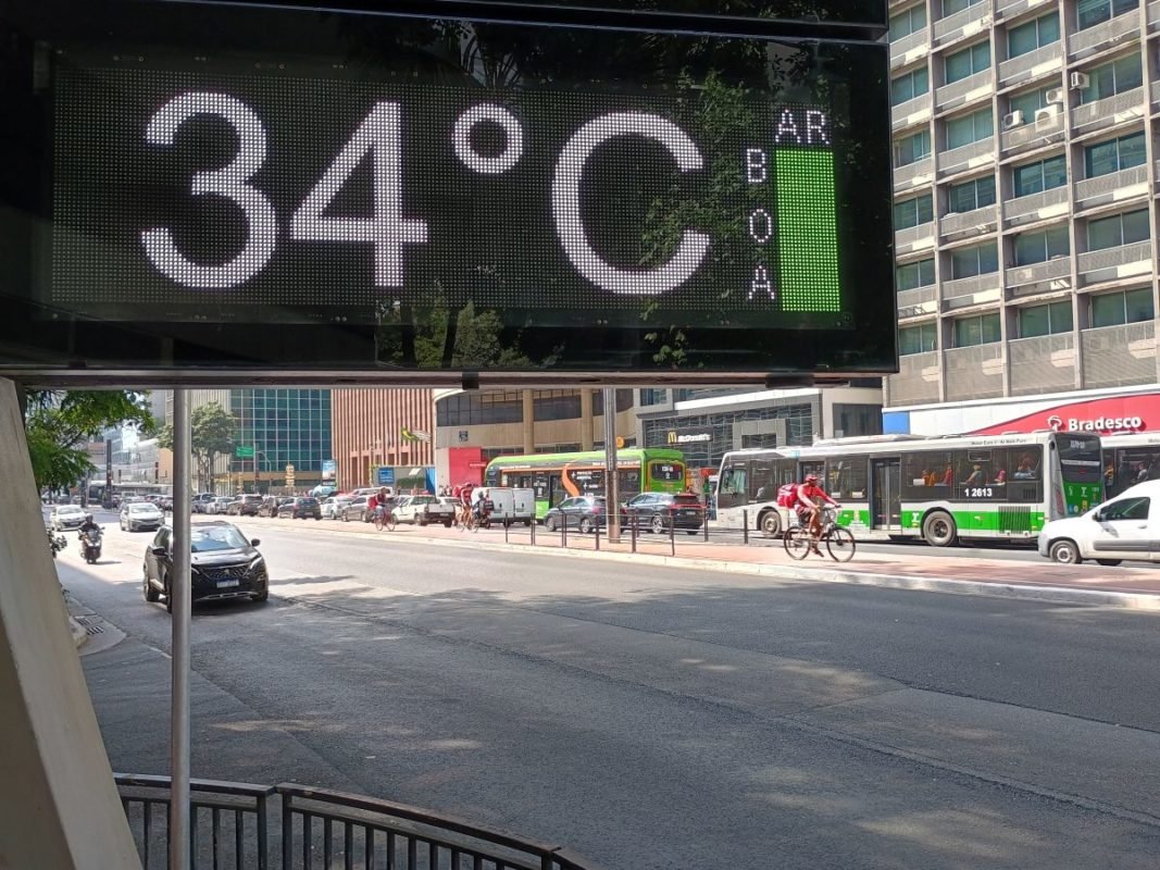 São Paulo tem dia mais quente do ano com 34,7ºC e bate recorde no mês