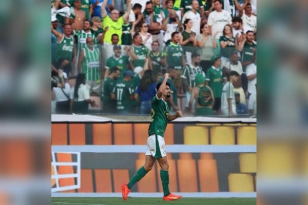 Palmeiras atropela Ponte e vai à 11ª semi consecutiva de Paulistão