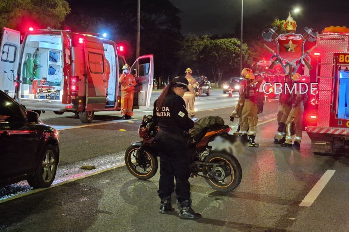 PM e bombeiros no Eixão