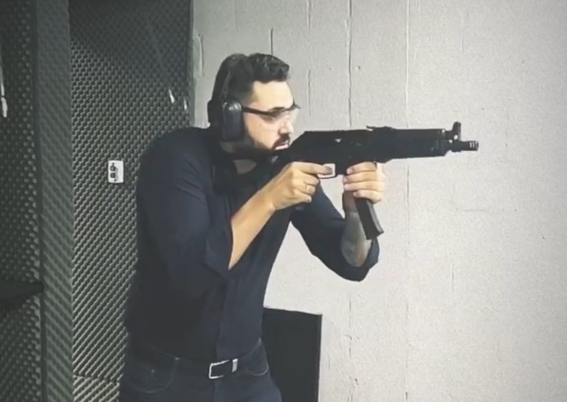 Advogado clube de tiro