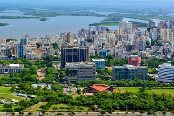 Foto colorida de Porto Alegre, capital do Rio Grande do Sul - Metrópoles