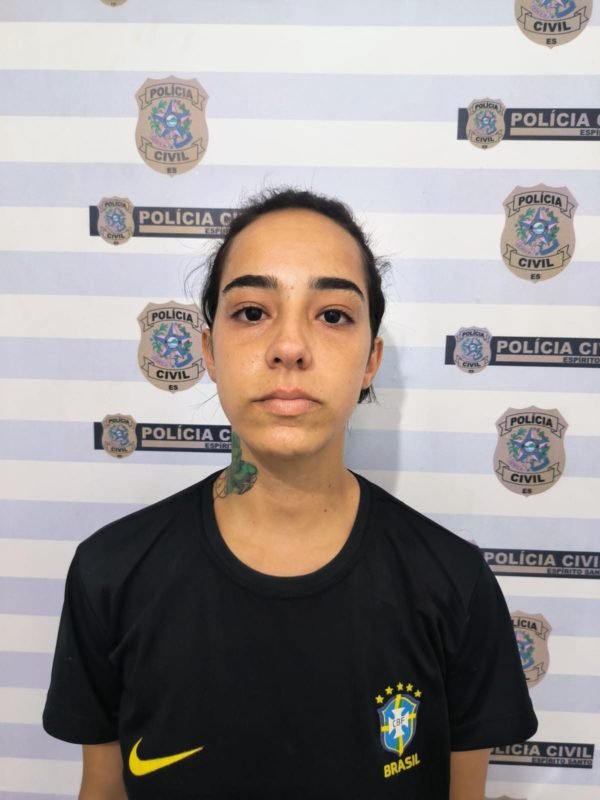 Imagem colorida da criminosa Iven Silva da Rosa Santos - Metrópoles