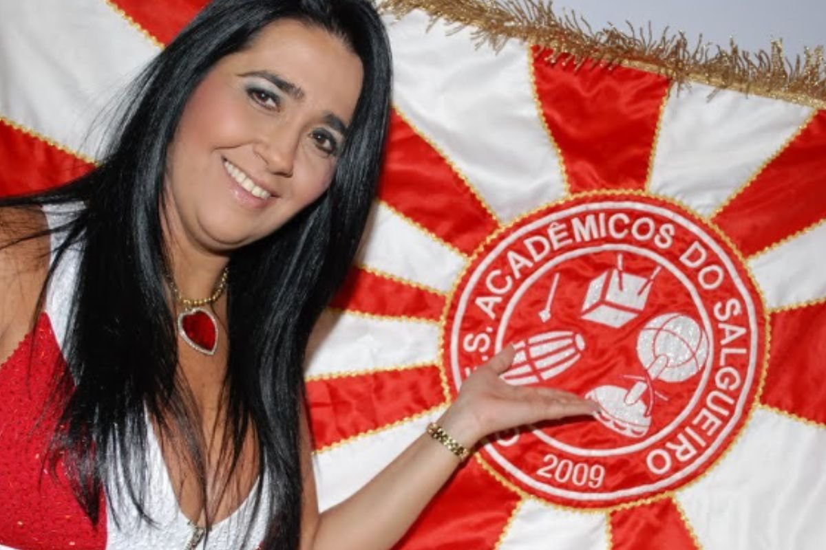 Foto colorida de Regina Celi - Metrópoles