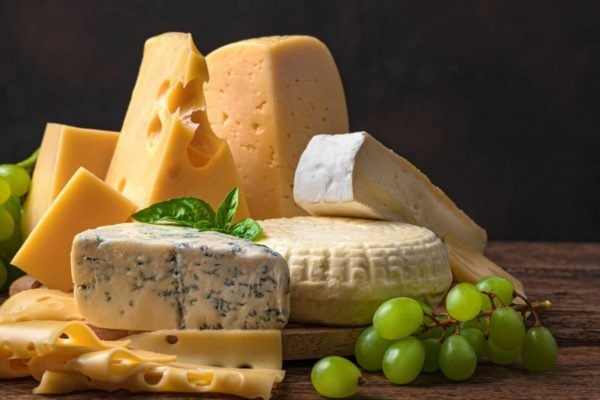 Cottage, muçarela ou minas: qual o melhor queijo para emagrecer?