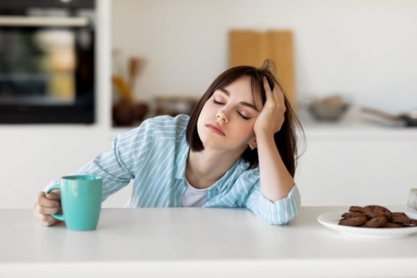 Sempre cansado? Expert lista 5 alimentos que provocam falta de energia