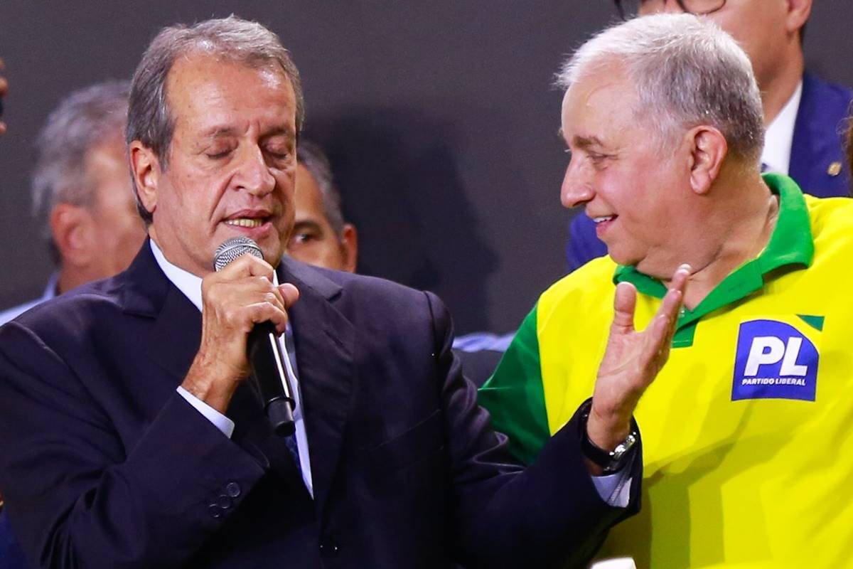 Brasília (DF) 27/03/24 Festa de filiação do Senador Izalci Lucas ao PL (Partido Liberal). O evento ocorre em Brasília e conta com a presença do Presidente do PL Waldemar Costa Neto e de vários Governadores, Senadores e Deputados Federais de vários estados e do Distrito Federal. O Ex-Presidente Jair Bolsonaro, irá comparecer após a saída do presidente do PL, impedidos de se encontrarem no âmbito do processo dos atos antidemocráticos.