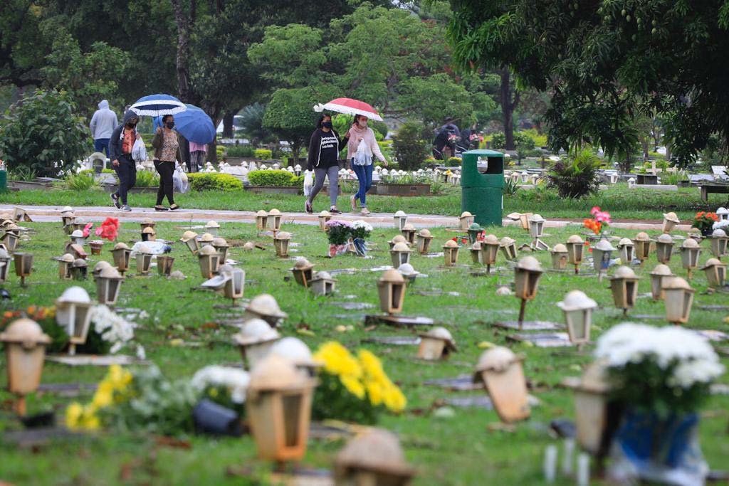 movimento cemiterio véspera de finados 2020 brasilia df11