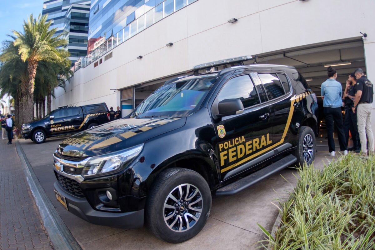 Banco Master pode mostrar mais uma conexão entre PCC e Faria Lima