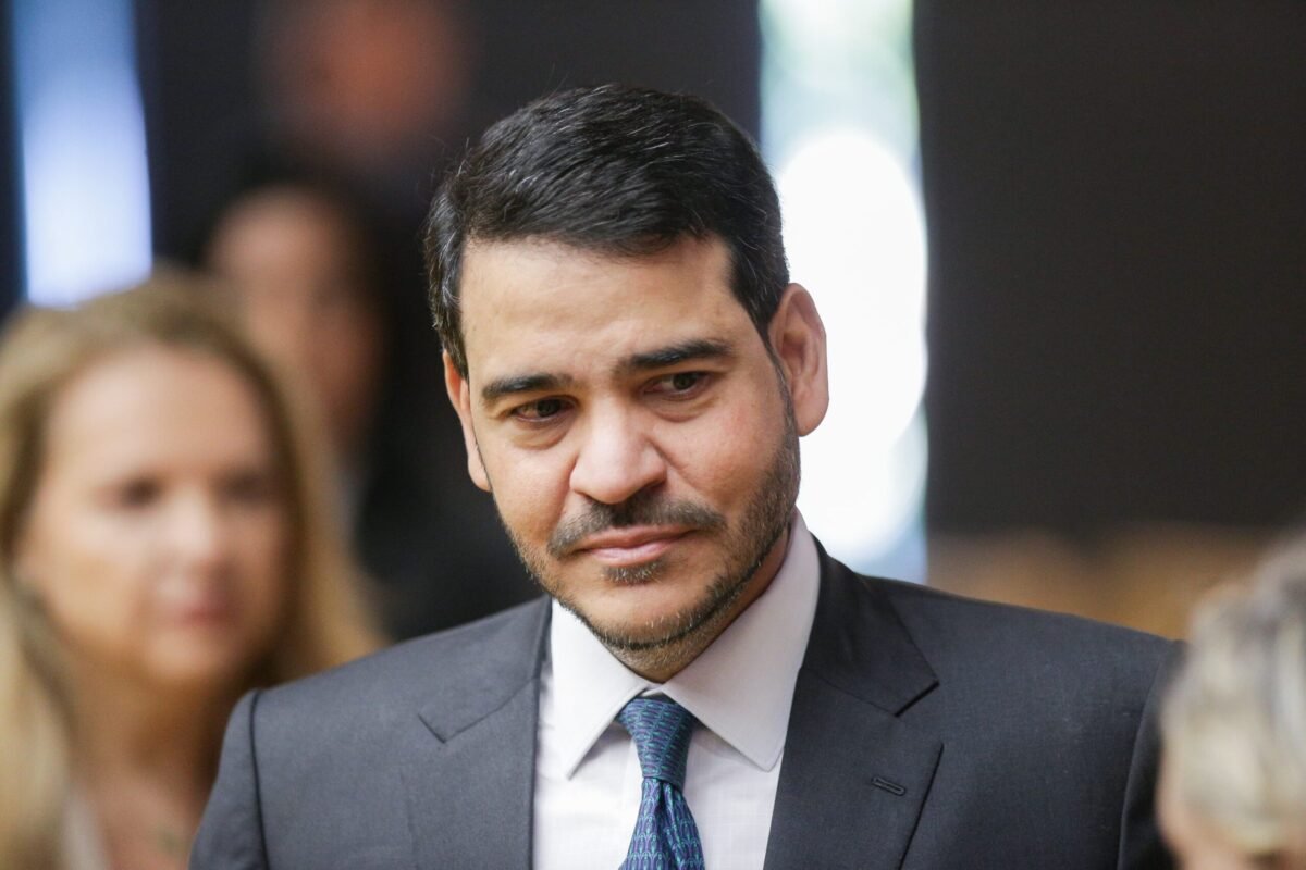 Ala da bancada evangélica indica apoio a Messias e busca votos